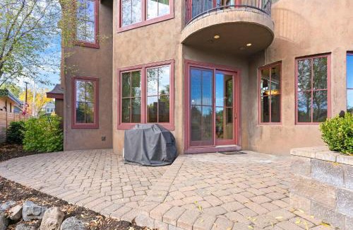 River West House | Drake Park Villa