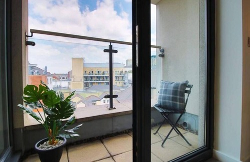 Cardiff City Centre Apartment | Dray Court - Luxury 2 Bedroom Apartment