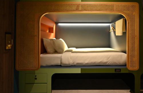 Kampong Glam Hotel | Dream Chaser Boutique Capsule Hotel
