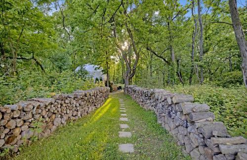 Leesburg Other | Dream Dome Getaway near Leesburg
