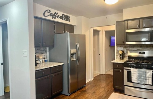 Snellville House | Dream Getaway Home in Snellville, Huge Yard, Deck and Smart TVs in Every Room!