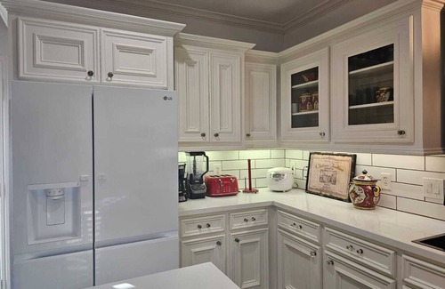 El Lago House | Dream Home in a cozy small town, surrounded by big city amenities!