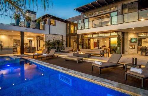 Hermosa Beach House | DREAM HOUSE 6bdrm/8 bath AC - One of a Kind!