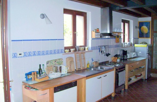 Gargnano House | Dream house in the midst of lemons, olives, oleander, in the vineyard