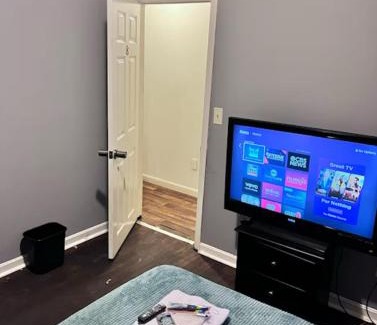 Fitchburg House | Dream Inn LLC