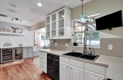 East Boca Raton House | Dream Smart Home/Pool/Hot Tub/BBQ/Kids Playroom