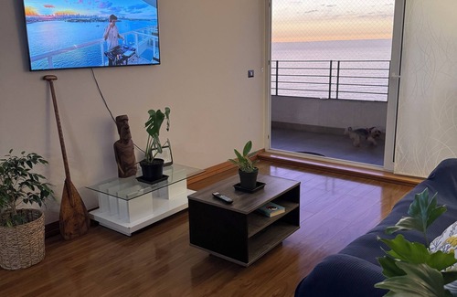 Renaca Apartment | Dream view in Viña, apartment in gorgeous area with WiFi, gym, pool and more.