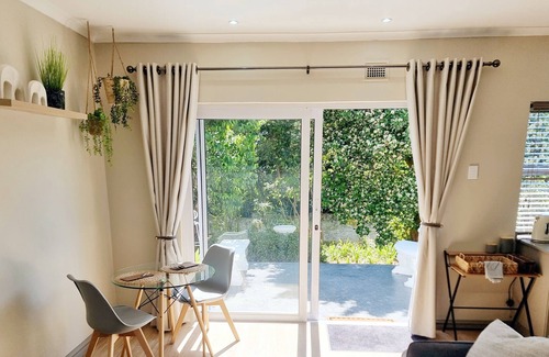 Kloof Apartment | dreamaway on Everton - Deluxe Private Apartment