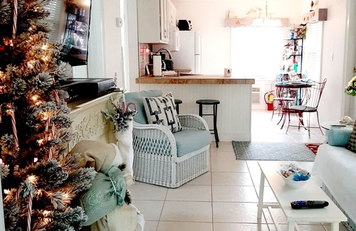 Nobleton Cottage | DREAMCATCHER RIVER COTTAGE HAS IT ALL!nDON'T DELAY!nBOOK YOUR STAY TODAY!nn