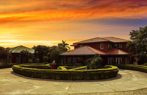 Manigram Resort | Dreamland Gold Resort & Hotel