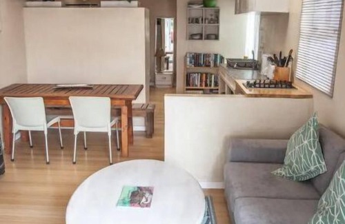 Kommetjie House | Dreamtime- 60m around the corner from the beach