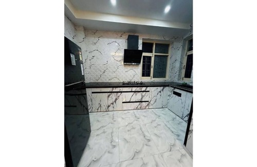 Shimla Condo | Dreamville Stays Shimla - Luxury Homestay and B&B unit 2