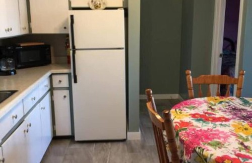 North Rustico Cottage | Dreamweavers Cottages 2 bedroom spa tub #4