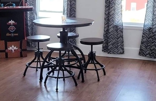 Fall River Apartment | Dreamy 4/ free WiFi and parking minutes away from everything