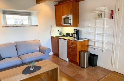 Bara Apartment | Dreamy Albatross