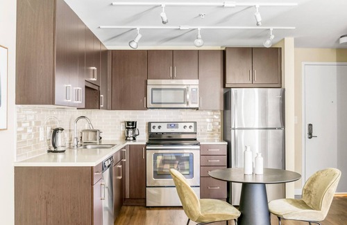 Theatre District Apartment | Dreamy Theatre District 1BR w/Gym & W/D, near Boylston T, by Blueground