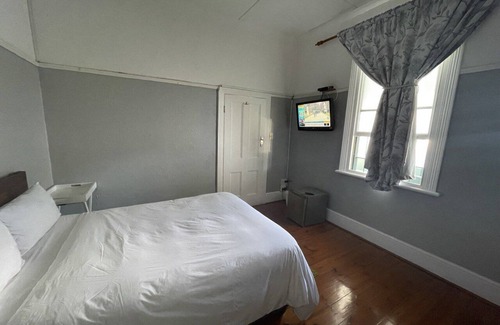 Port Elizabeth Central House | Drifters Haven Guest House