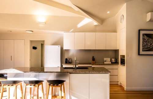 Coles Bay House | Driftwood