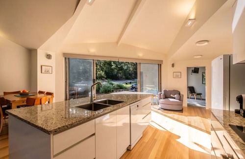 Coles Bay House | Driftwood