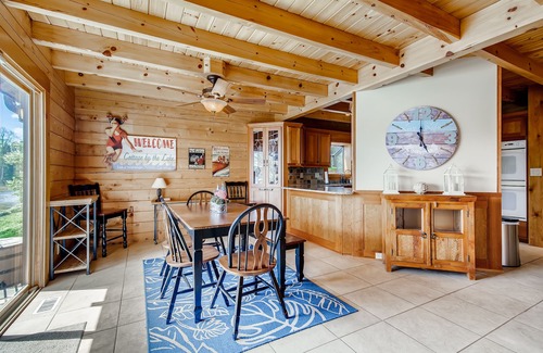 Sherrills Ford House | Driftwood Cove by SoCharm | Peaceful Private Beach