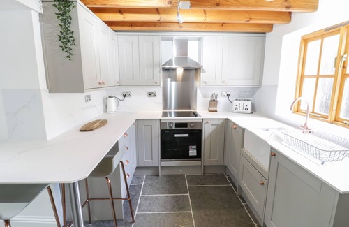 Hinderwell Cottage | DRIFTWOOD COTTAGE, pet friendly, with open fire in Hinderwell