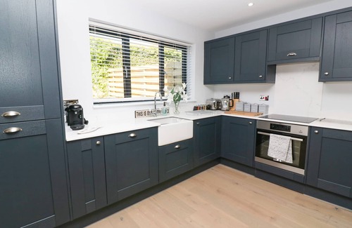 Carbis Bay Cottage | DRIFTWOOD HAVEN, pet friendly, luxury holiday cottage in Carbis Bay