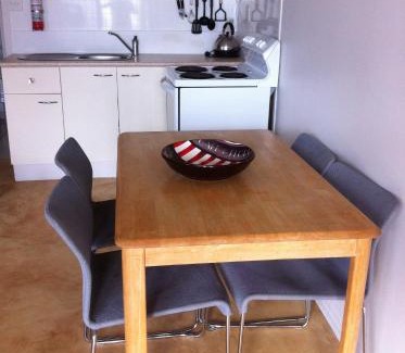 Cable Bay Cabin | Driftwood Lodge Beachfront, Cable Bay Stays, Cable Bay, Northland
