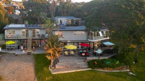 Cable Bay Cabin | Driftwood Lodge Beachfront, Cable Bay Stays, Cable Bay, Northland