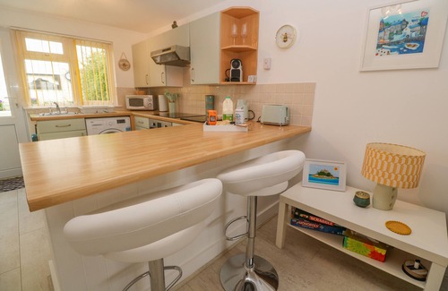 Marazion Cottage | DRIFTWOOD, romantic, character holiday cottage in Marazion