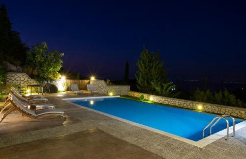 Agios Nikitas Villa | Drimonari Villas