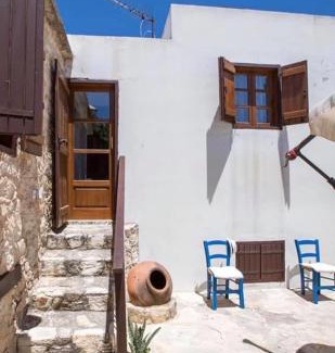 Droushia House | DROUSHIA CORNER HOUSE