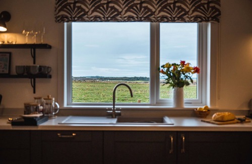 Wick Cottage | Drumdry - a rural that sleeps 4 guests in 2 bedrooms