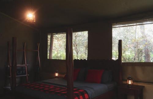 Maasai Mara Cabin | Drunken Elephant Mara
