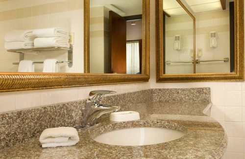 Joplin Hotel | Drury Inn & Suites Joplin