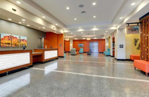 Chandler Hotel | Drury Inn & Suites Phoenix Chandler Fashion Center