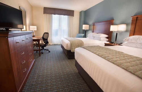 Brentwood Hotel | Drury Inn & Suites St. Louis Brentwood