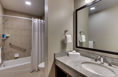 East Town Hotel | Drury Plaza Hotel Milwaukee Downtown