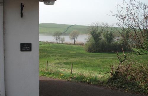 Enniskillen House | Dry Harbour