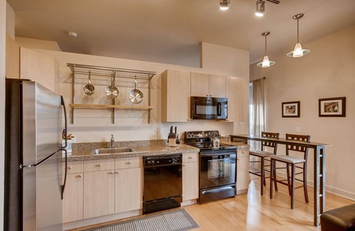 Greenwood Village Condo | DTC Furnished 1 Bedroom in Greenwood Village