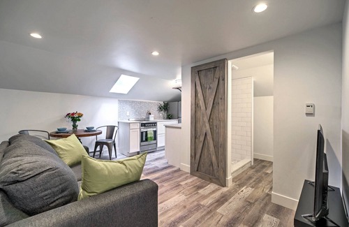 Golden Apartment | Dtwn Golden Apt < 9 Mi to Red Rocks Amphitheater!
