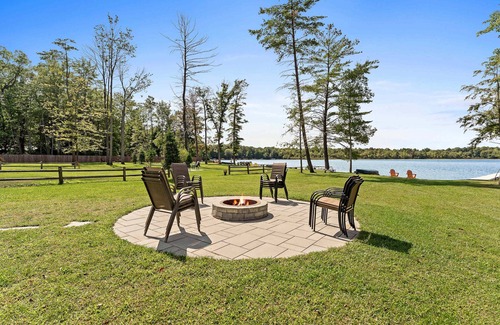 Kendall House | Dual Home: Lakefront, Big Yard, Hot Tub, Fire Pit