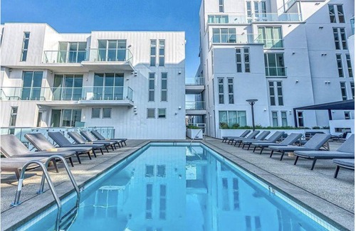 Culver - West Apartment | Dual Master Bedroom Penthouse in Marina Del Rey, CA