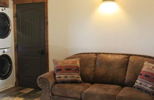 Afton Apartment | Dual Queens Townhomes On the Green