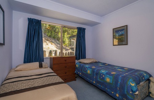 Hahei House | Dubai - Hahei Holiday Home