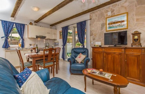 Mocici House | Dubrovnik Chalets - Four Bedroom Holiday Home with Swimming Pool