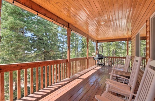 Meadow View Heights House | Duck Creek Village Cabin Near National Forest!