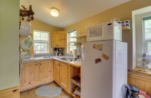 Babb Cabin | Duck Lake Cabin Rental Near Glacier National Park!