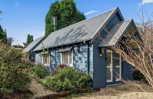 Burradoo House | Duck Walk Cottage - 14a Campbell Ave