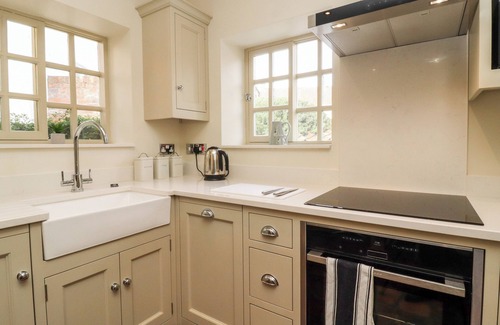 Whixley Cottage | DUCKSTONE COTTAGE, pet friendly, character holiday cottage in Whixley