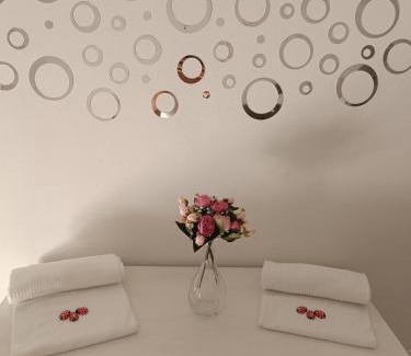 Lezzeno Apartment | Dudi Jolie Maison - Jacuzzi